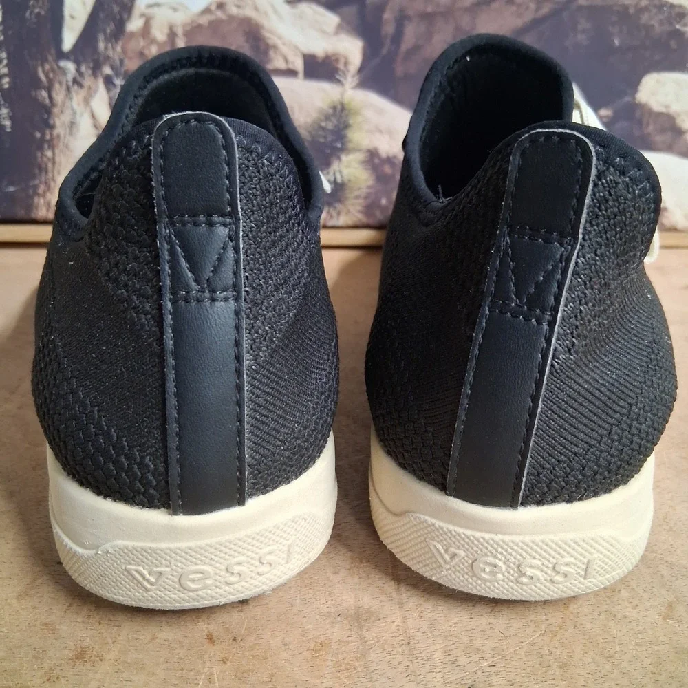 Vessi Mens Weekend Sneakers Asphalt Black Knit Low Top Shoes Size 10 WORN ONCE!